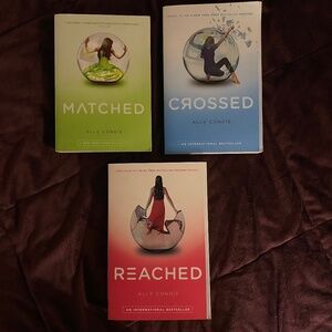 “Matched” Book Series Trilogy Books